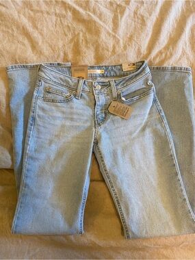 Levi's superlow bootcut bnwt